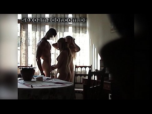 ❤️ Szexbarátok meghívnak egy óriásembert és egy édeshármast vele ☑ Porno at hu.watchhentai.ru ❌❤